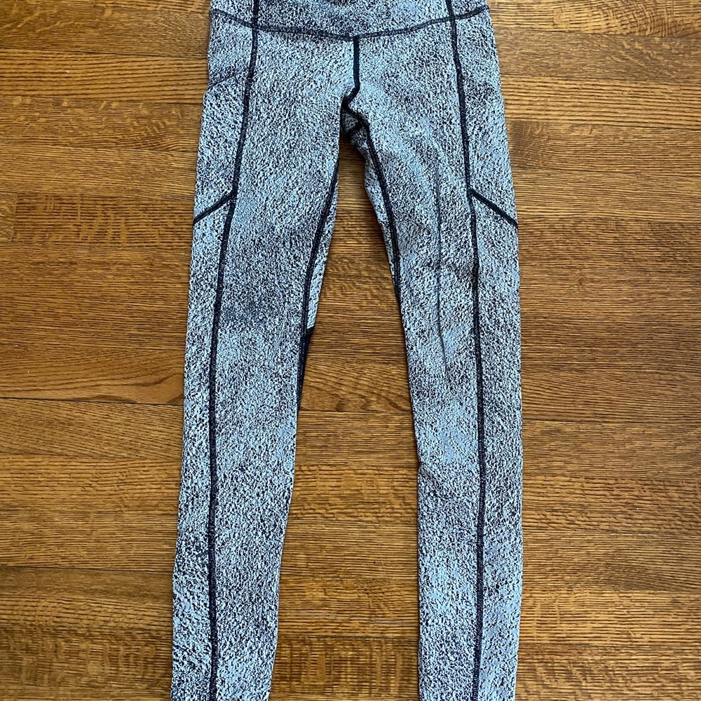 Lululemon Speed Tight V Leggings - size 4
